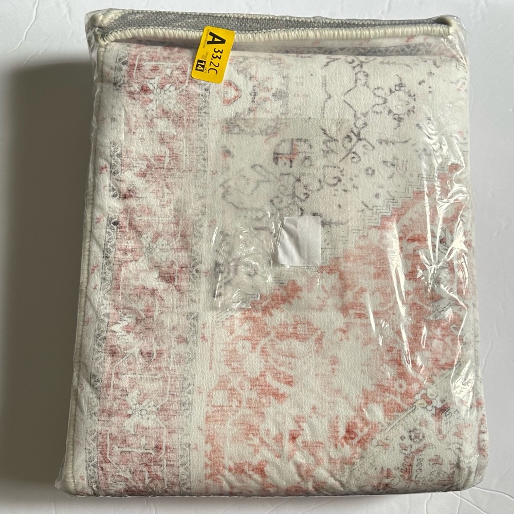 NWT- HOME RUG RUNNER